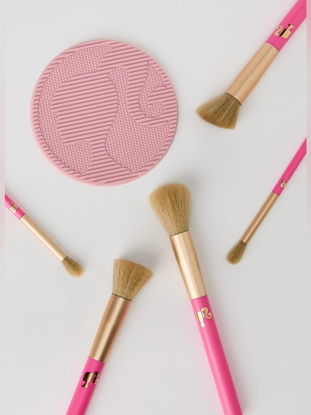 Barbie Set of Makeup Brushes with Cleaning Palate